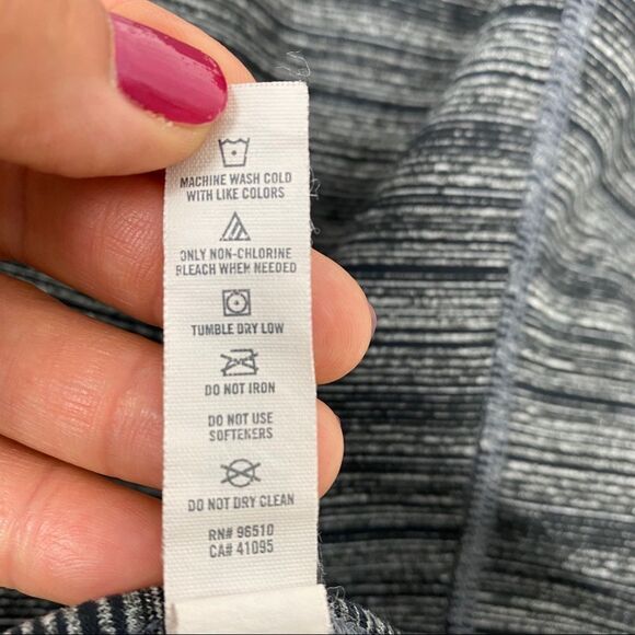 Under Armour All Season Gear Striped Tank Top - Picture 4 of 6